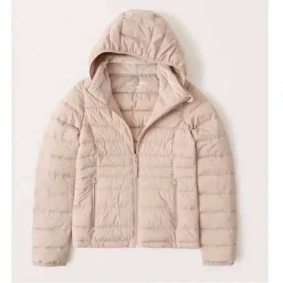 A&F - Lightweight Packable Stretch Puffer - Picture 1 of 11